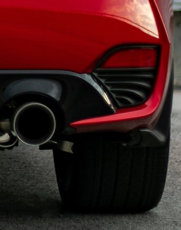 A close up of the dual exhaust on the 2020 Q60 I-Line
