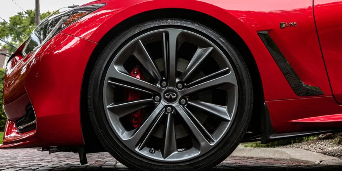 A close up of the sport wheels available on the Q60 I-Line