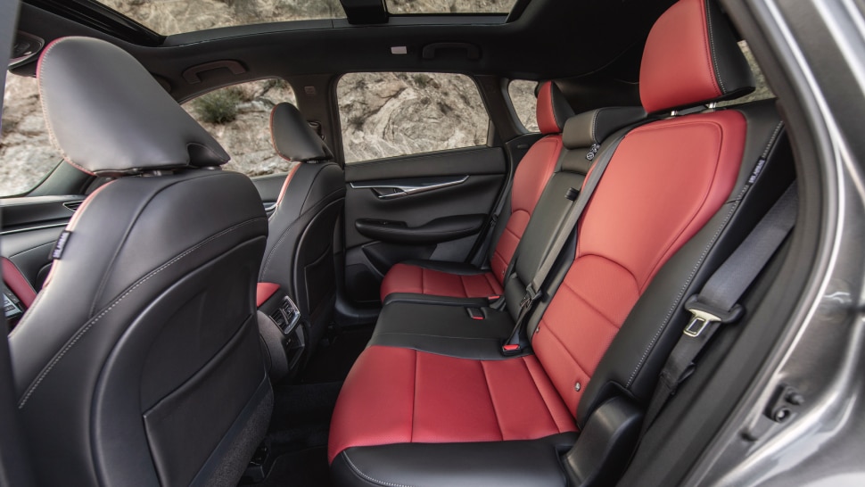 2024 INFINITI QX50 crossover SUV spacious interior
