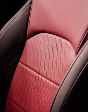Close up of 2023 INFINITI QX55 leather seats